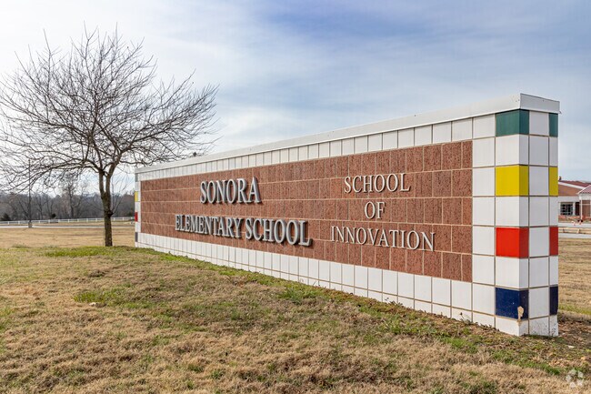 Sonora Elementary School has a B+ rating on Niche.com.