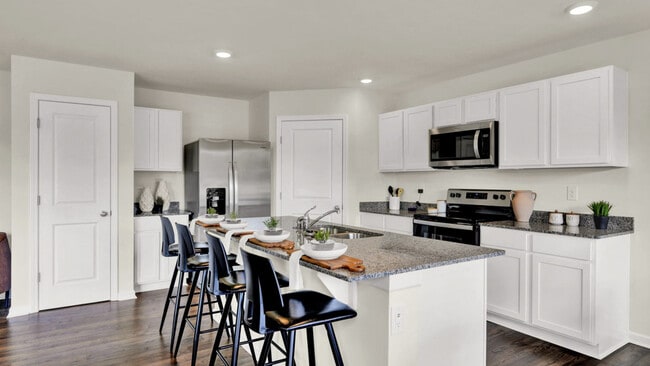 342 Alta Tree Blvd, Johnson City, TN 37604 - photo 2