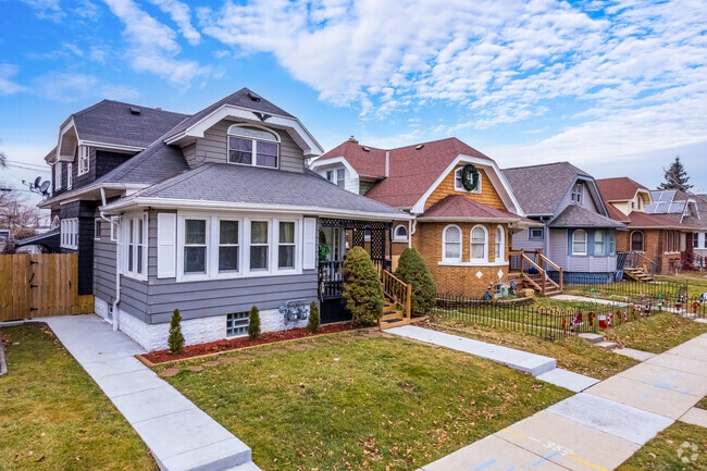 Pre-World War II bungalows dominate Burnham Park's housing stock.