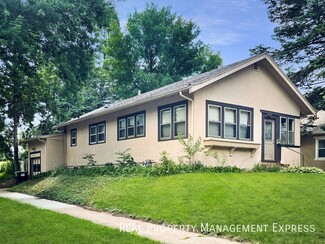 1900 S Norton Ave, Sioux Falls, SD 57105