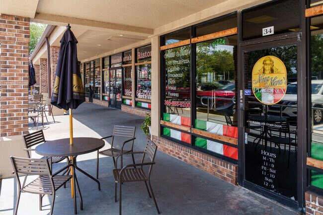 Nonna Maria's Ristorante offers fantastic Italian dining near DeBary.