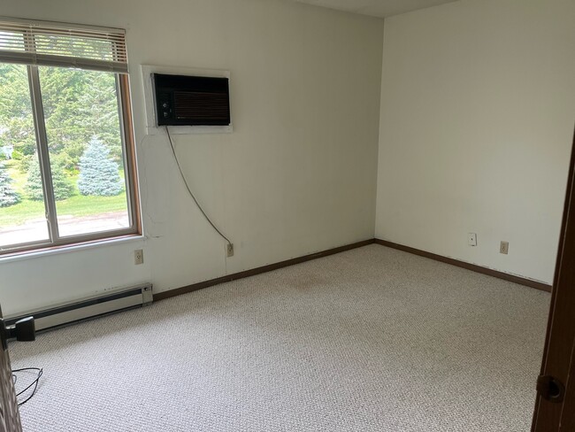 950 12th Ave S, Onalaska, WI 54650 - photo 7