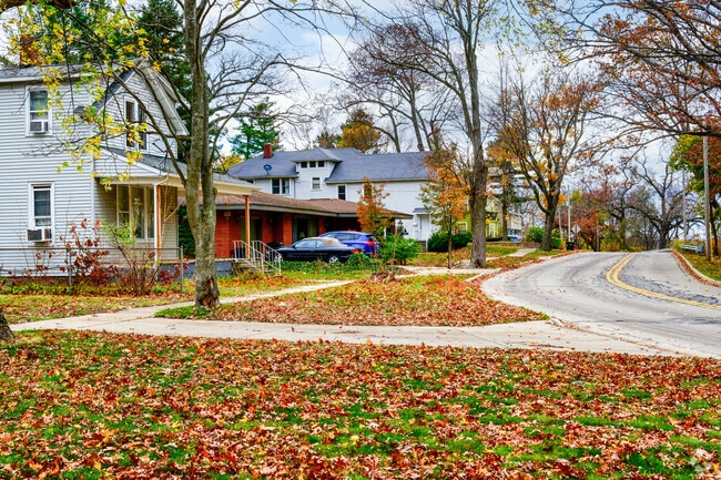 Lakeside has a mature canopy of trees that provide hours of leaf raking for homeowners.