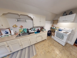 262 Lake Ave Unit 3, Newton, MA 02461