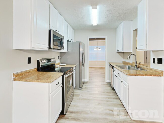 132 Diamond Ct, Carrollton, GA 30116 - photo 5