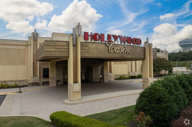 Whether at the table or the slots, test your luck at the Hollywood Casino in Perryville.