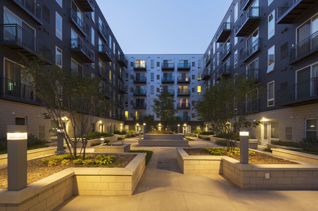 Five15 on the Park, Minneapolis, MN 55454 - photo 5