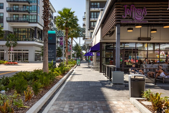 Midtown Tampa's Midtown Tampa Shopping Mall has a variety of shops and eateries.