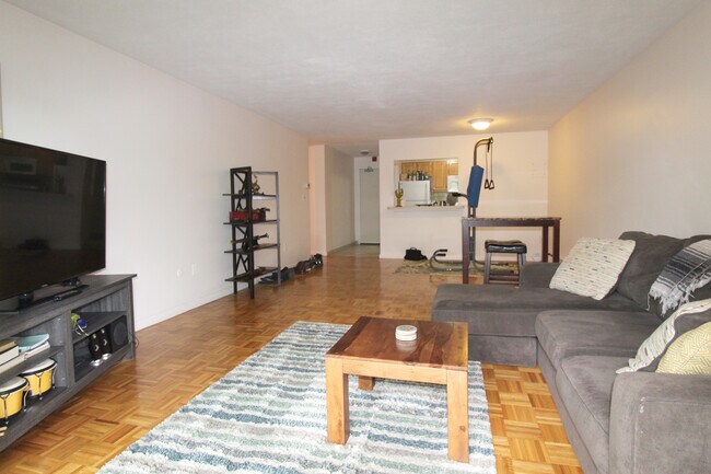 32 Whites Ave unit E664, Watertown, MA 02472 - photo 3