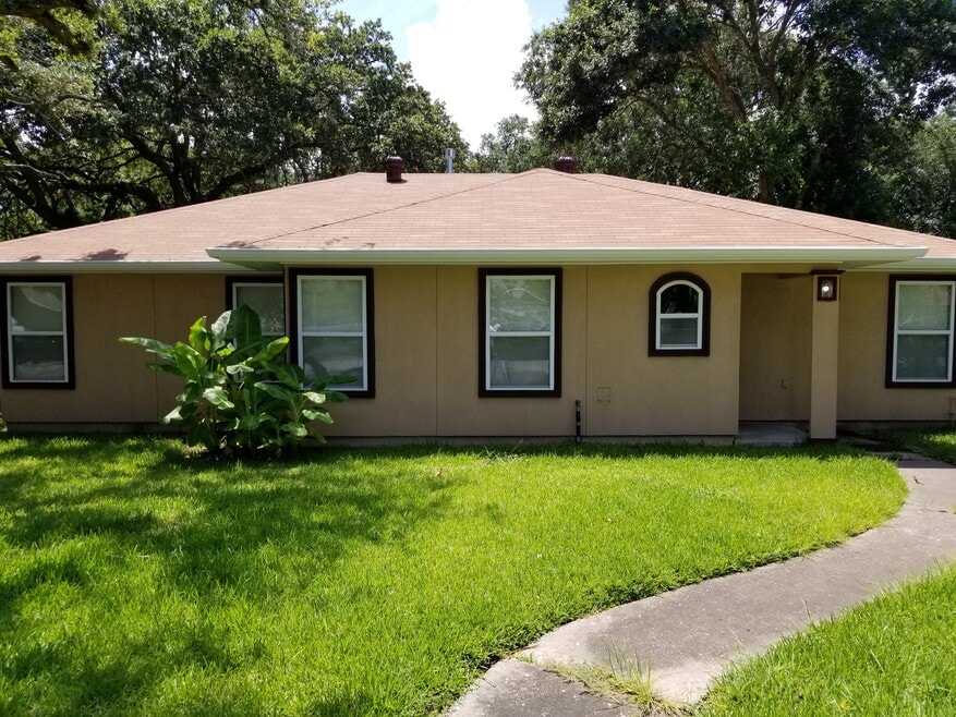 601 N Pruett St unit 601 N. Pruett (House, Baytown, TX 77520 - photo 1