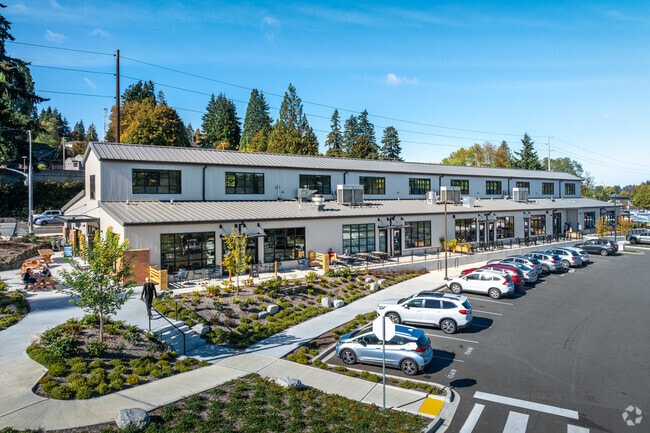 The recently built Craft District features a variety of restaurants and retail near Littlerock.