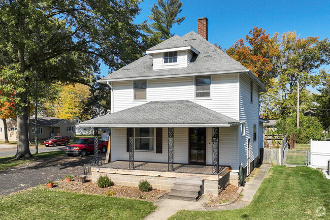 Two story homes with well kept yards make up much of the neighborhood of Westgate.