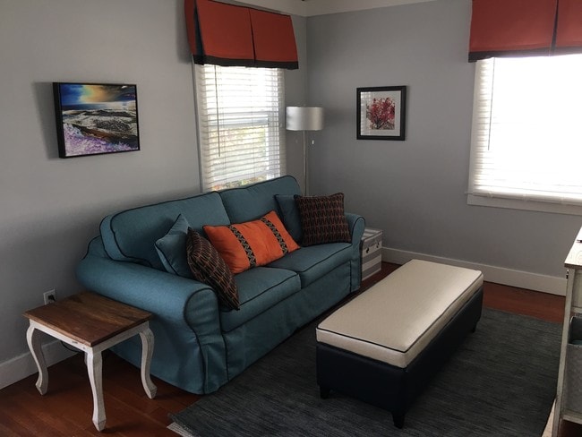 Upper -living area with vaulted ceilings