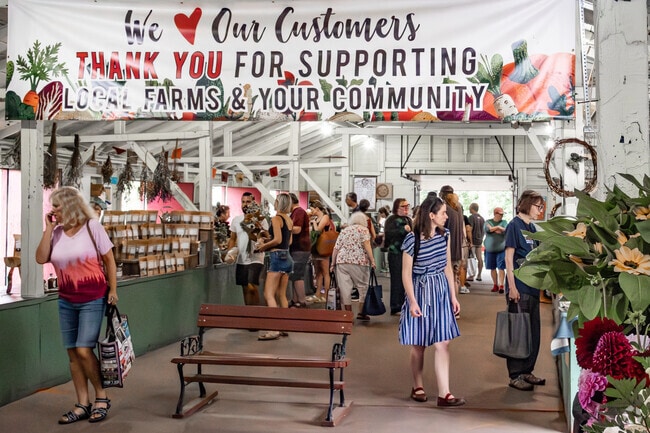 The Duluth Farmers Market is an over 100 year old Minnesota institution.