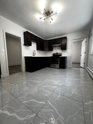 44 W 11th St Unit 2, Bayonne, NJ 07002