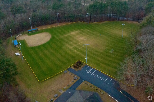 Putnam Middle School shares campus with elementary and high school.