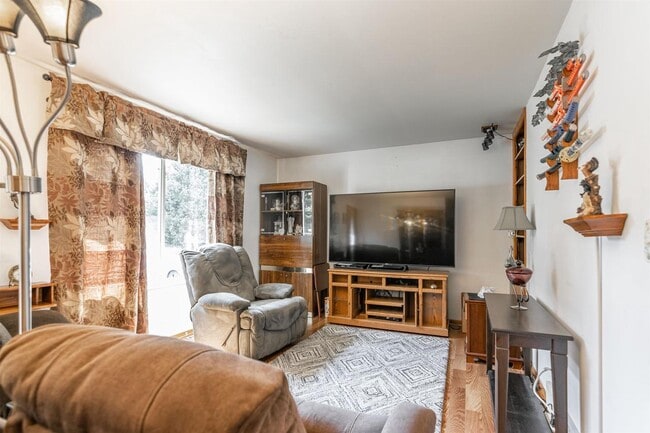 1740 Boles St, Wisconsin Rapids, WI 54495 - photo 2