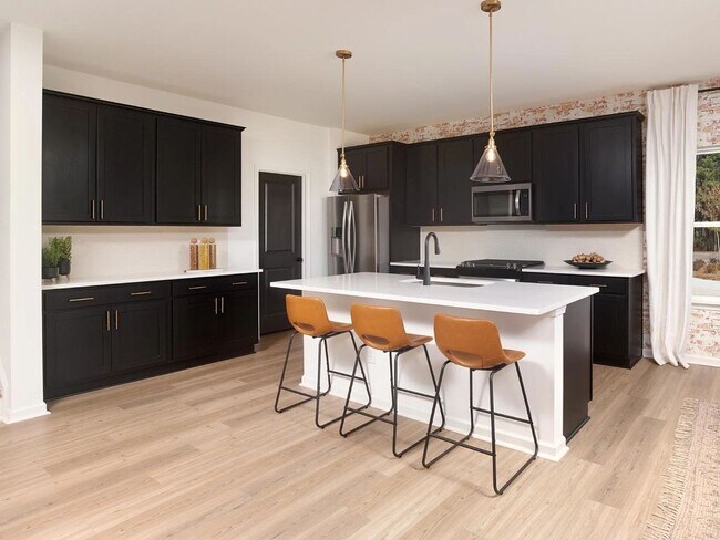 2001 Regal Dr unit 36497064, Durham, NC 27703 - photo 4