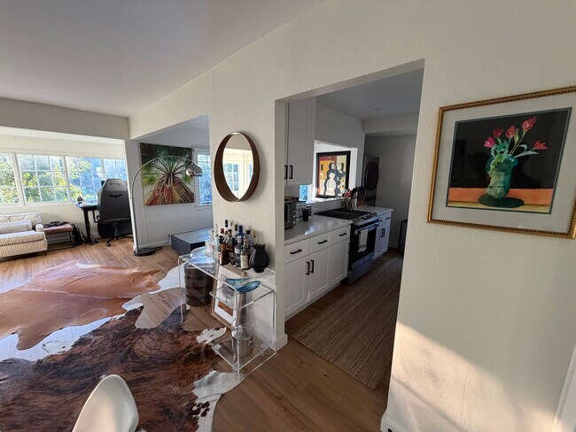 6124 Glen Tower St, Los Angeles, CA 90068 - photo 5