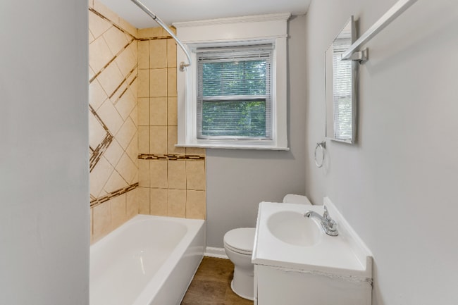 144 W Allens Ln unit B15, Philadelphia, PA 19119 - photo 6