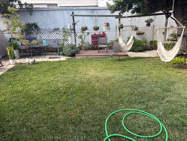 2405 Perkins Ln, Redondo Beach, CA 90278 - photo 4