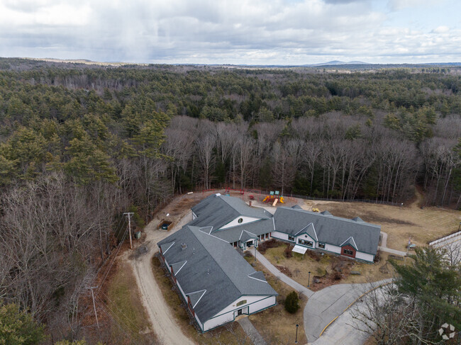 Francestown Elementary School in Greenville, NH serves grades K-5.