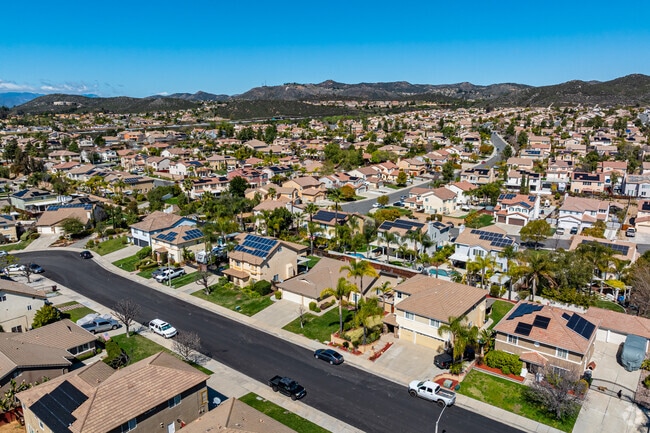 Los Alamos Hills blends suburban charm with easy access to Murrieta’s best shopping and dining.