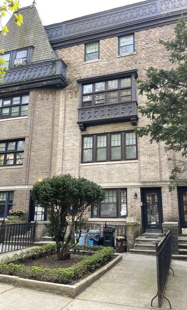 620 3rd St Unit A, Brooklyn, NY 11215