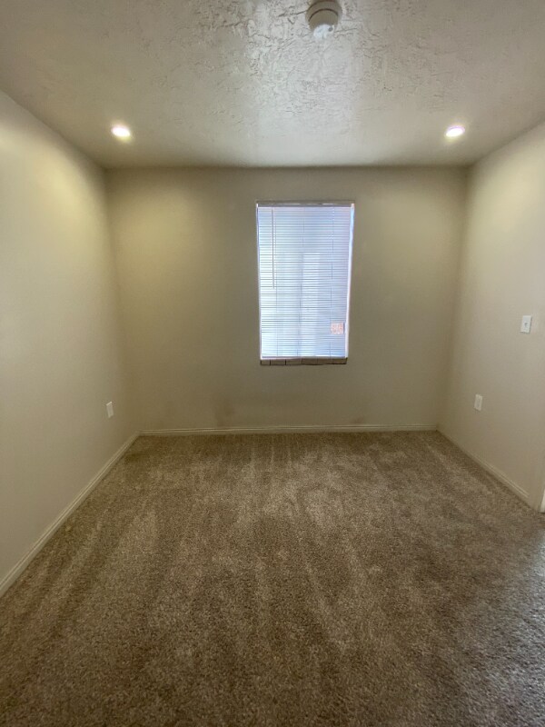 57 W Vine St unit 310, Tooele, UT 84074 - photo 4