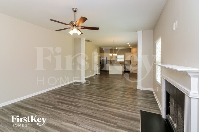 382 Stable View Loop, Dallas, GA 30132 - photo 2