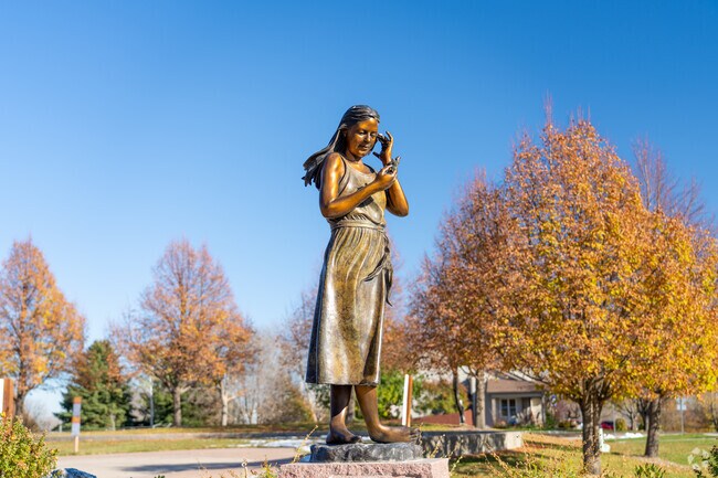 Beautiful statues appear at some parks surrounding Country Club West.