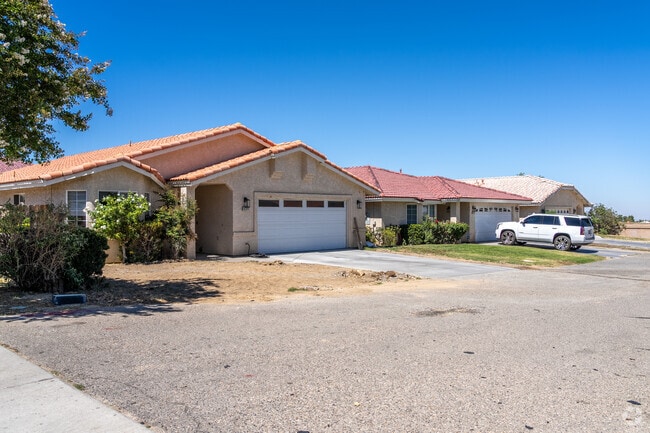 Explore newly constructed single-family homes in the growing community of Phelan.