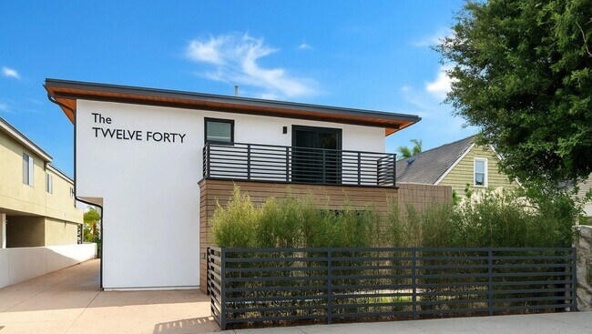 1240 W 29th St unit 18, Los Angeles, CA 90007 - photo 7