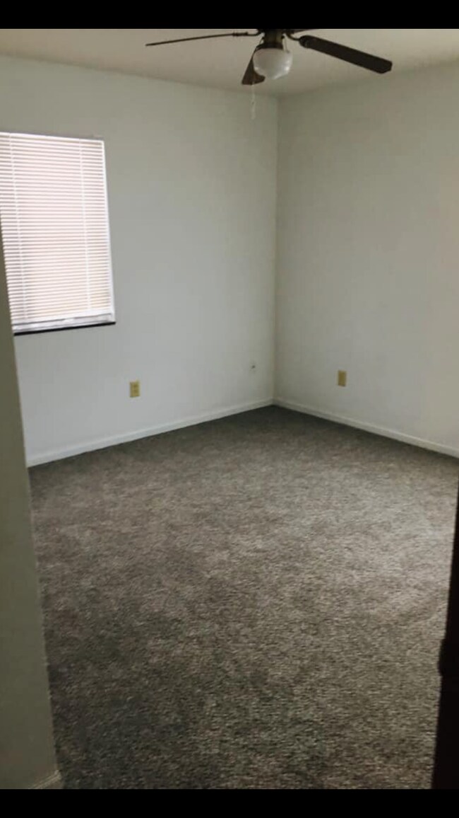 20427 Clark St unit 4, Galesville, WI 54630 - photo 5