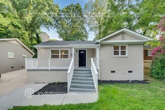 1517 Lasalle St, Charlotte, NC 28216