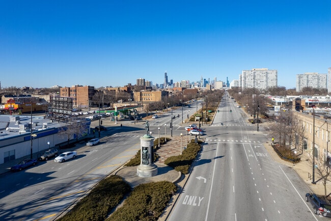 aerial MLK and monument