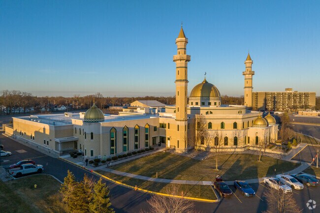Oakman Grove is next to the most prominent Islamic Center of America in the United States.