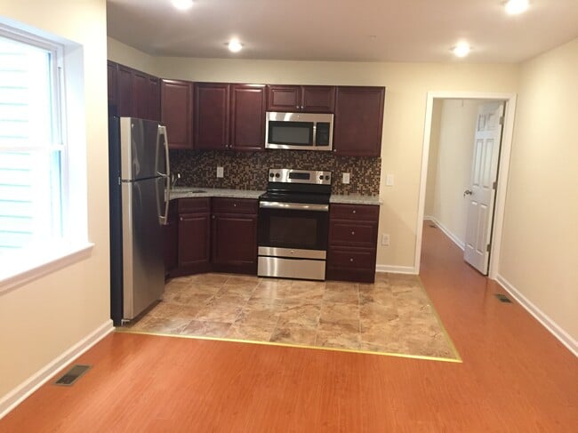 1320 N Carlisle St unit C3, Philadelphia, PA 19130 - photo 4