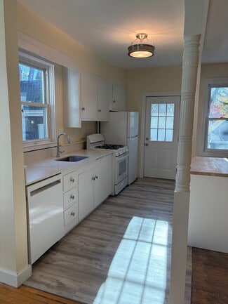 14 Mechanic St Unit 1st Floor, Attleboro, MA 02703