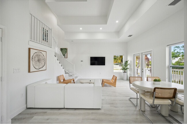 3204 Karen Dr, Naples, FL 34112 - photo 5