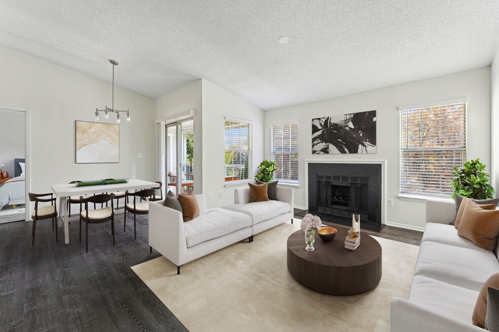 Windsor at Fairlakes, Fairfax, VA 22033 - photo 1