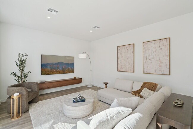 451 Skyfield Ct, Lady Lake, FL 32159 - photo 7