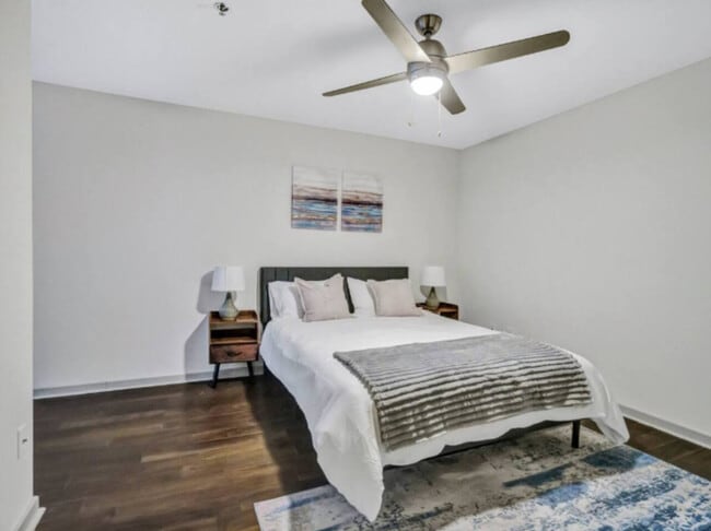 1555 Elm St unit ID1335756P, Dallas, TX 75201 - photo 2