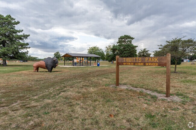 Tibbitts Park offers 63.6 acres of walking and hiking for visitors.