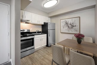 425 S Galena Way, Denver, CO 80247