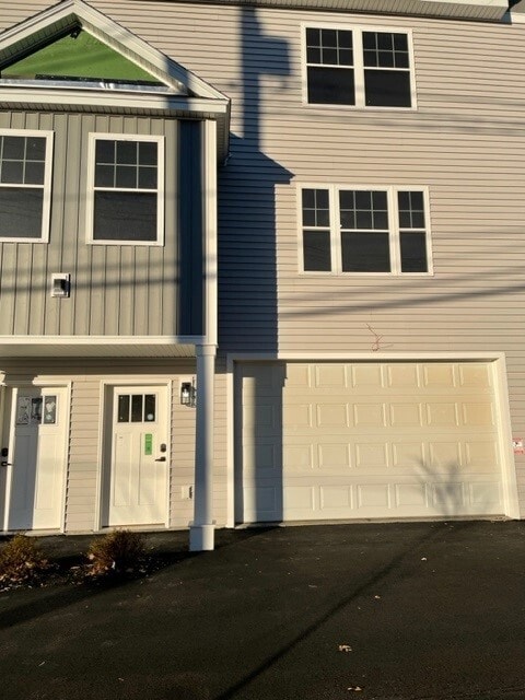 32 Main St, Manchester, NH 03102