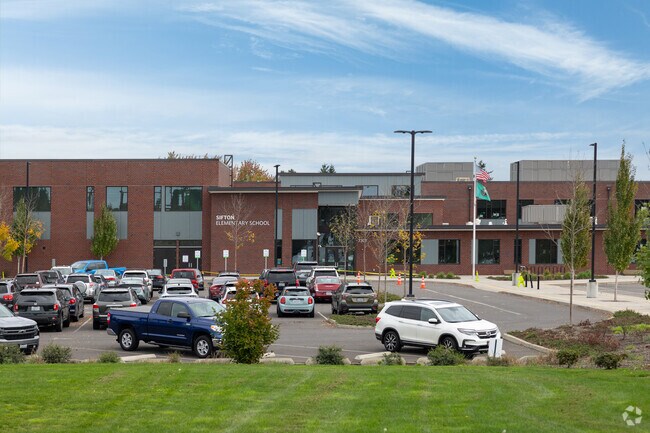 Sifton Elementary School serves grades one through five and a student-teacher ration of 15:1.