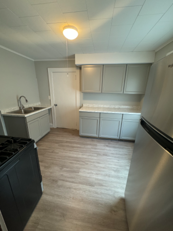 12 Rogers St, New London, CT 06320 - photo 7