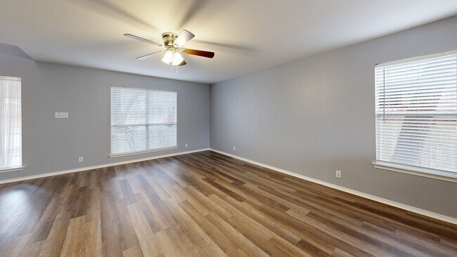 11723 Shotgun Way, Helotes, TX 78023 - photo 2