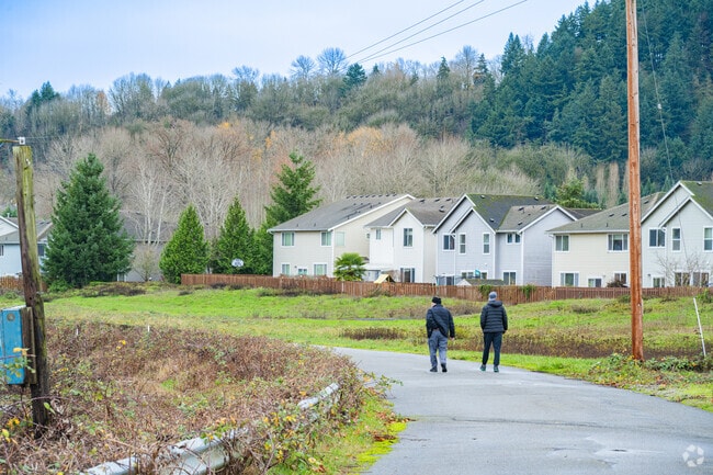 Take a walk along the Green River on Frager Road Trail.